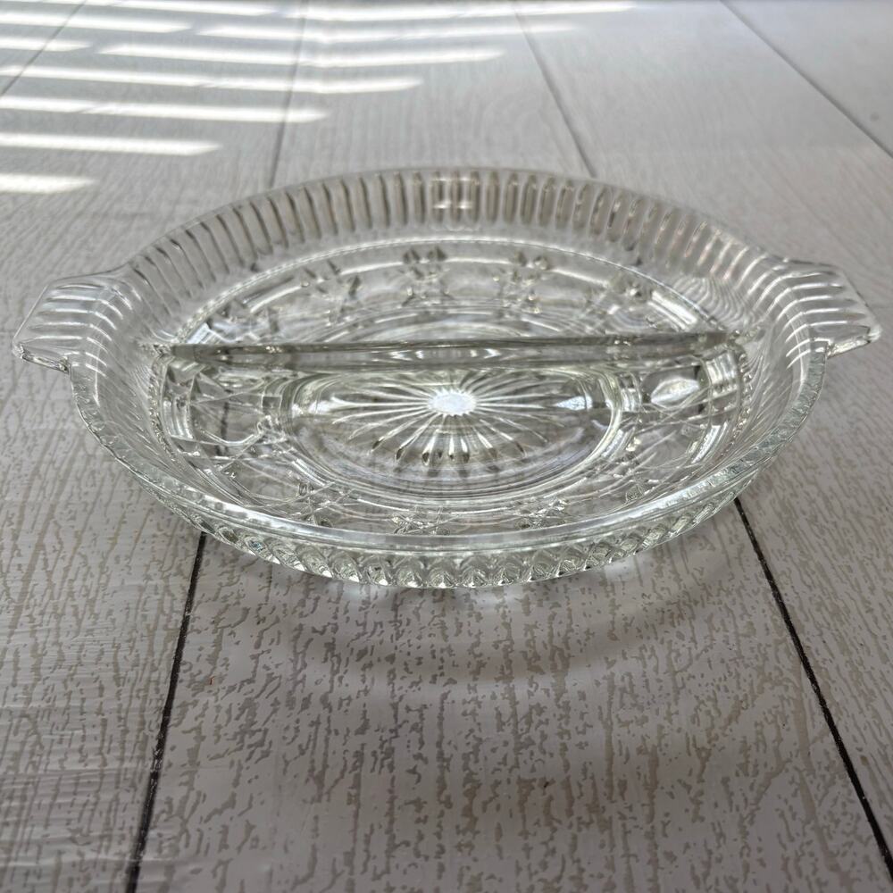 Vintage Federal Glass Windsor Button & Cane Round Divided Relish Dish